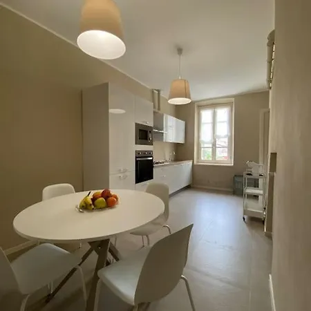 11 Apartment